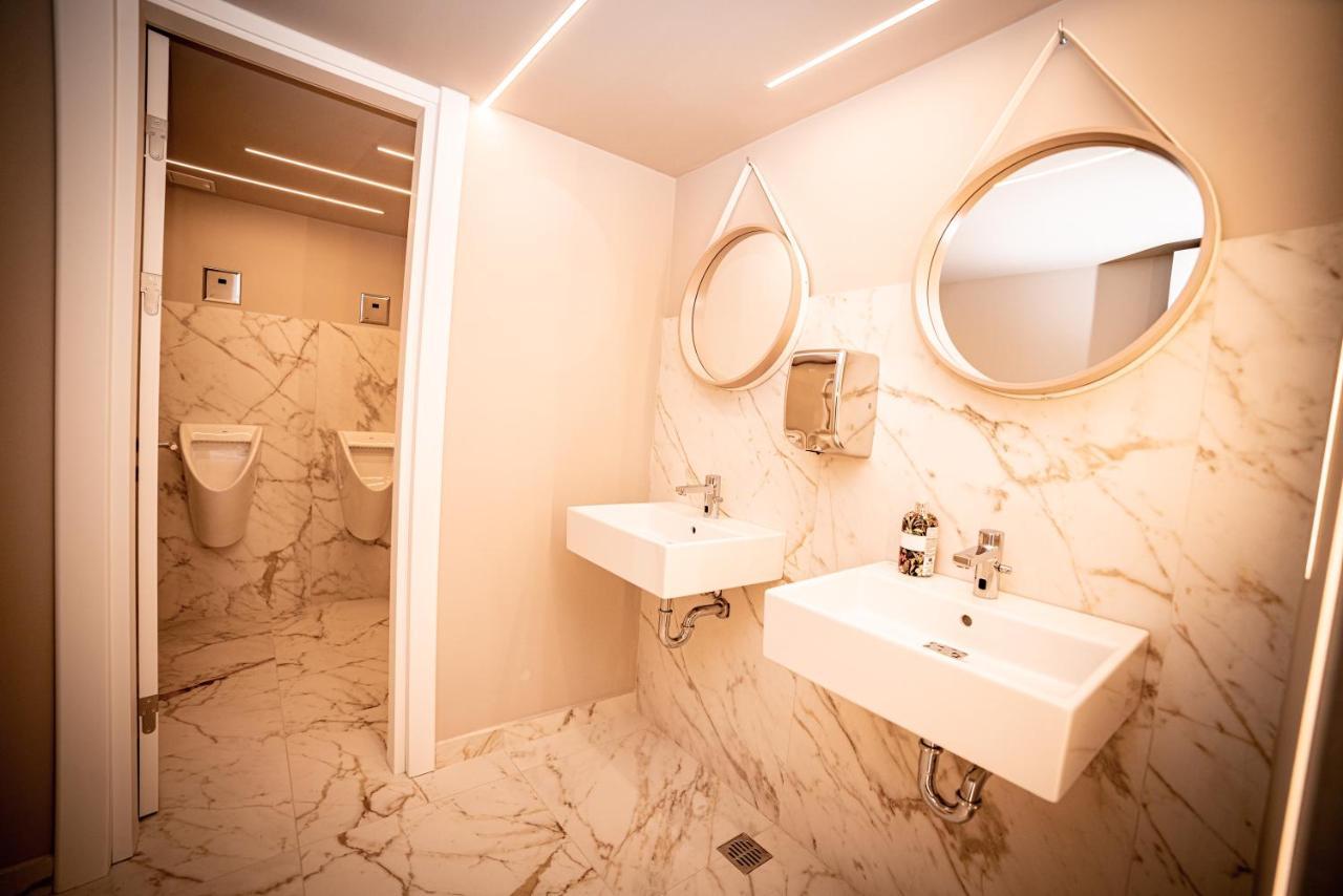 Hotel Corina Venus Kültér fotó